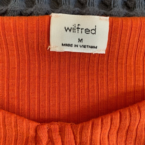 NWT Sexy Monique Cropped Top by Wilfred - Picture 4 of 8